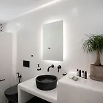 Kamvas Deluxe * Naxos City