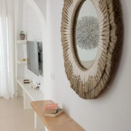 Апартаменты Kamvas Deluxe Naxos City